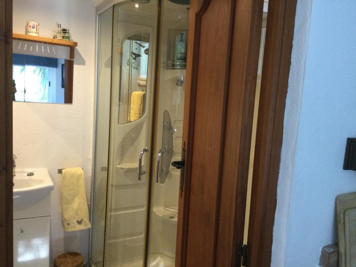Finca El Rio, The Studio Self Catering With Pool And Hydrotherapy Jacuzzi Set In Beautiful Gardens, Guaro Dış mekan fotoğraf